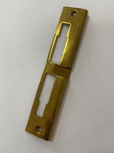 Планка ответная для замков серии 12011 широкая CISA 06218.00.0 